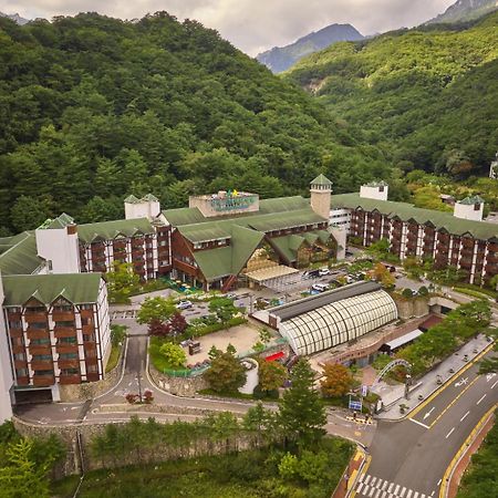 Osaek Greenyard Hotel Yangyang Exterior photo