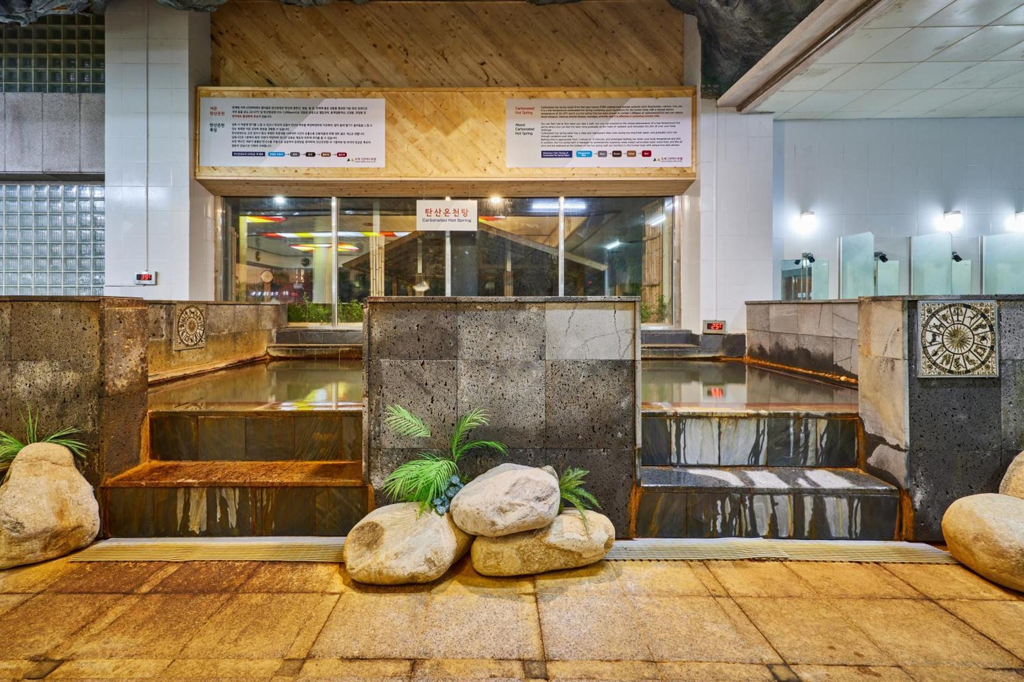 Osaek Greenyard Hotel Yangyang Exterior photo